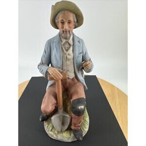 Old Farm Man Figurine Statue Homco Home Interiors 1433 Seated Farmer Garden 8” T